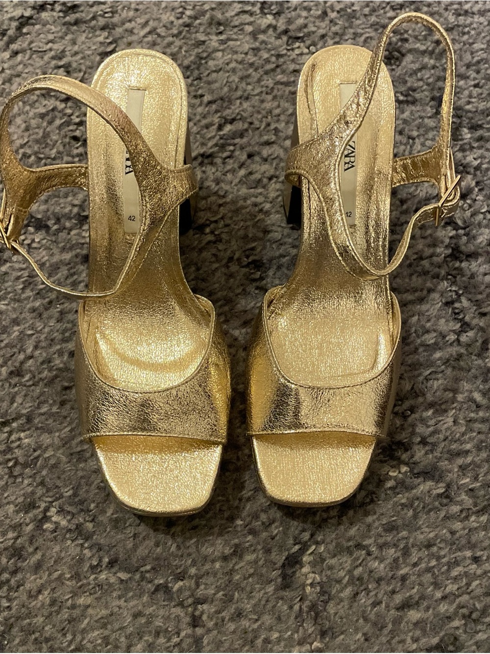 ZARA Metallic Gold Chunky Block Heels Strappy Buckle Adjustable Size UK 42 US 11 - Picture 2 of 6